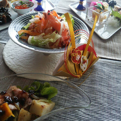 波佐見焼　斉山　大皿 波佐見焼斉山の足付き大皿 波佐見焼】和山 ボーダー柄 「藍駒」