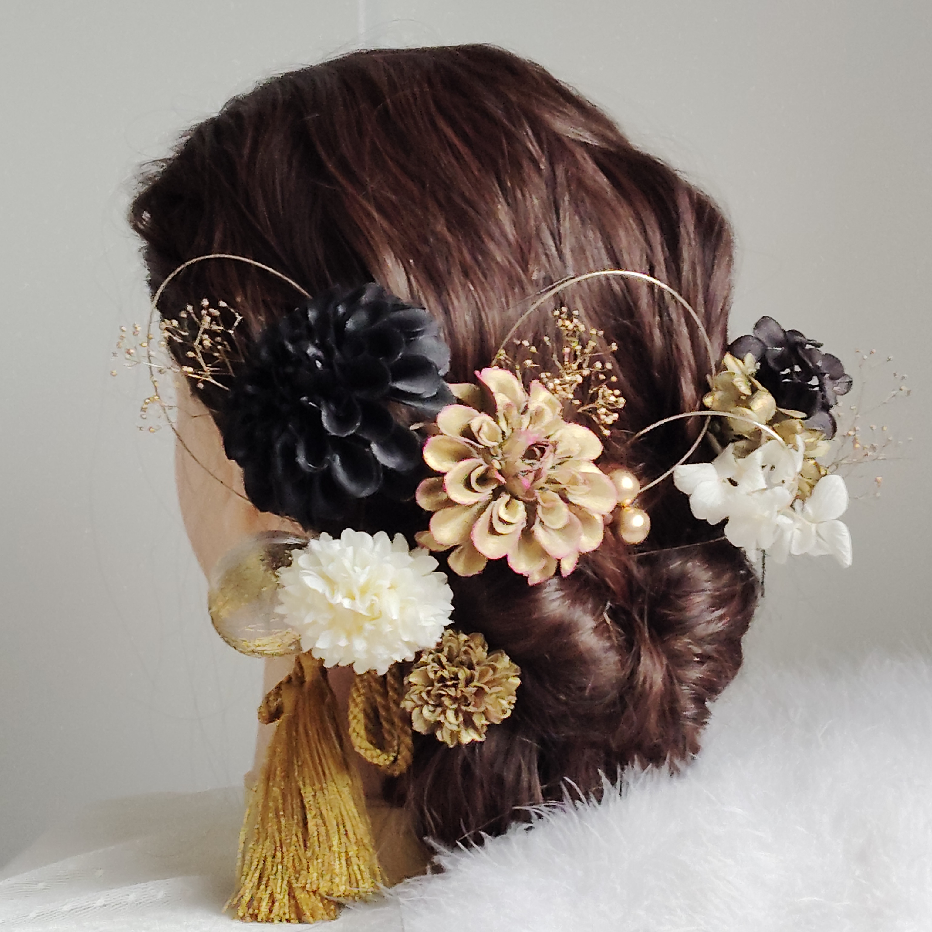 円花＿＿丸菊と和玉の髪飾り　卒業式　成人式 　結婚式　髪飾り 　黒無垢　色打掛　黒振袖　着物　黒袴　和装　黒白金