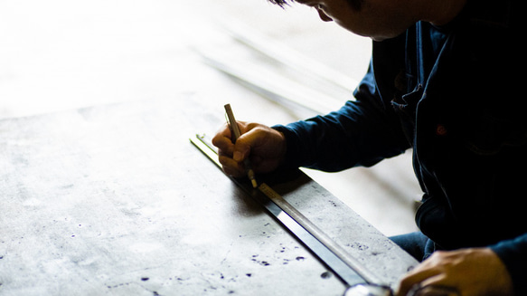 【送料無料】 アイアン ウッド　ダイニングテーブル （ 収納棚 付き） アイアン 無垢材 　　