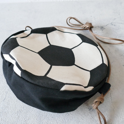 サッカーボール、ポシェット 8725932_l.jpg?impolicy=ogp