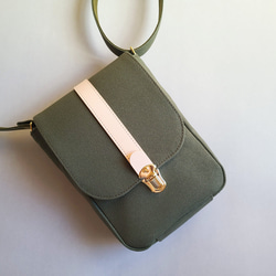 ⚮̈ミナペルホネン tambourine charcoal ドラポケショルダー