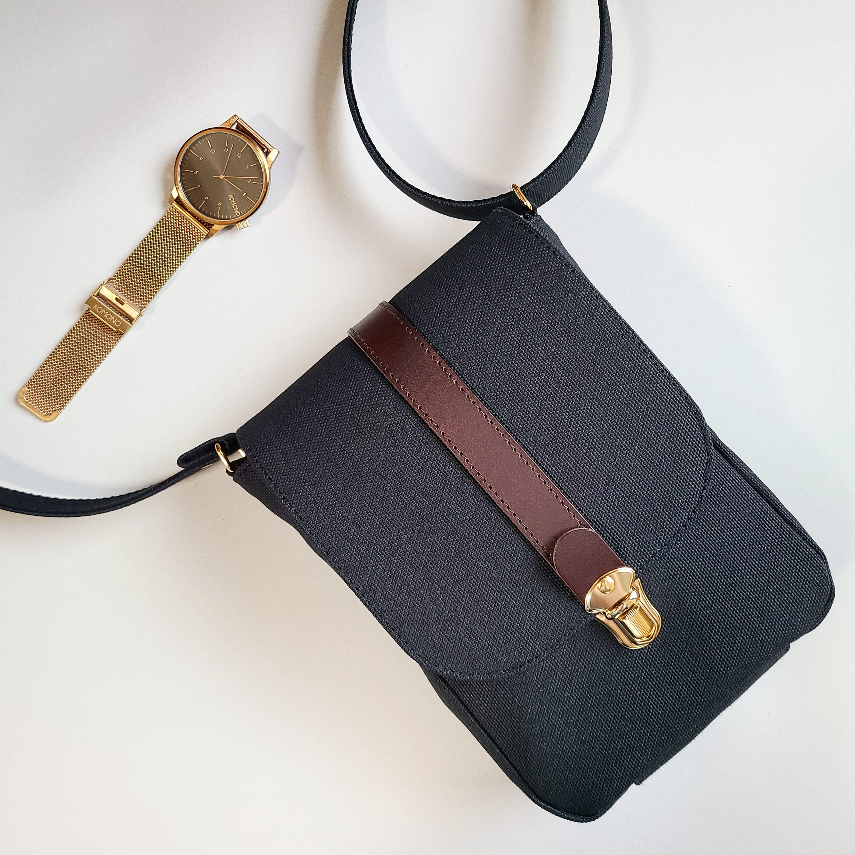 倉敷帆布の縦型ポシェット〈chic〉