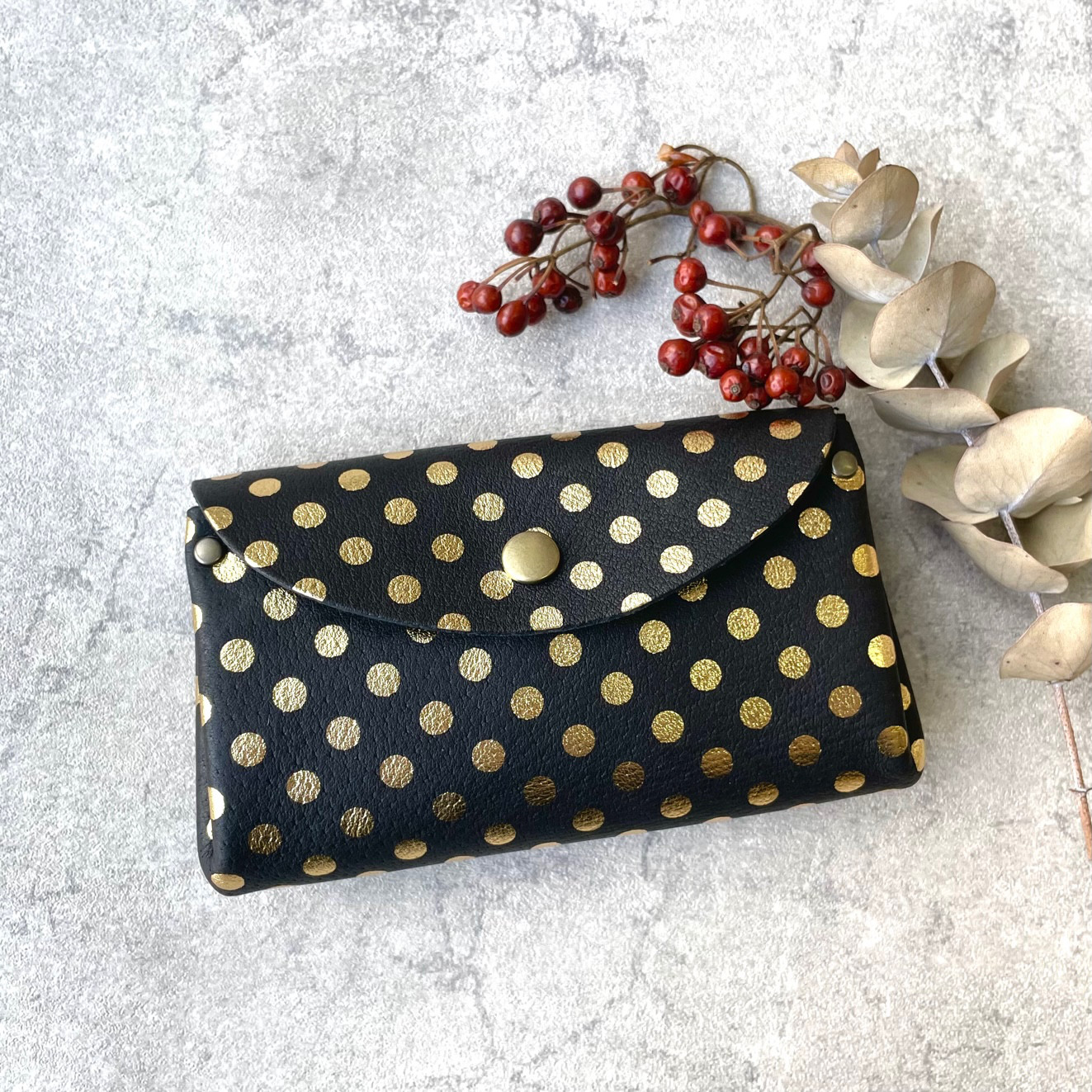 【ブラック】ピッグスキンの小さなお財布　みずたま