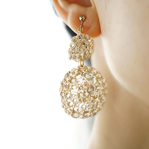 なっつです。ノンホールピアス2点 なっつです。ノンホールピアス2点 楽天市場】【イヤリング(樹脂