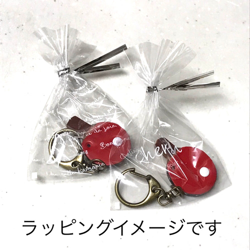⭐️刻印無料⭐️ハンドメイド卓球ラケット型レザーキーホルダー（星
