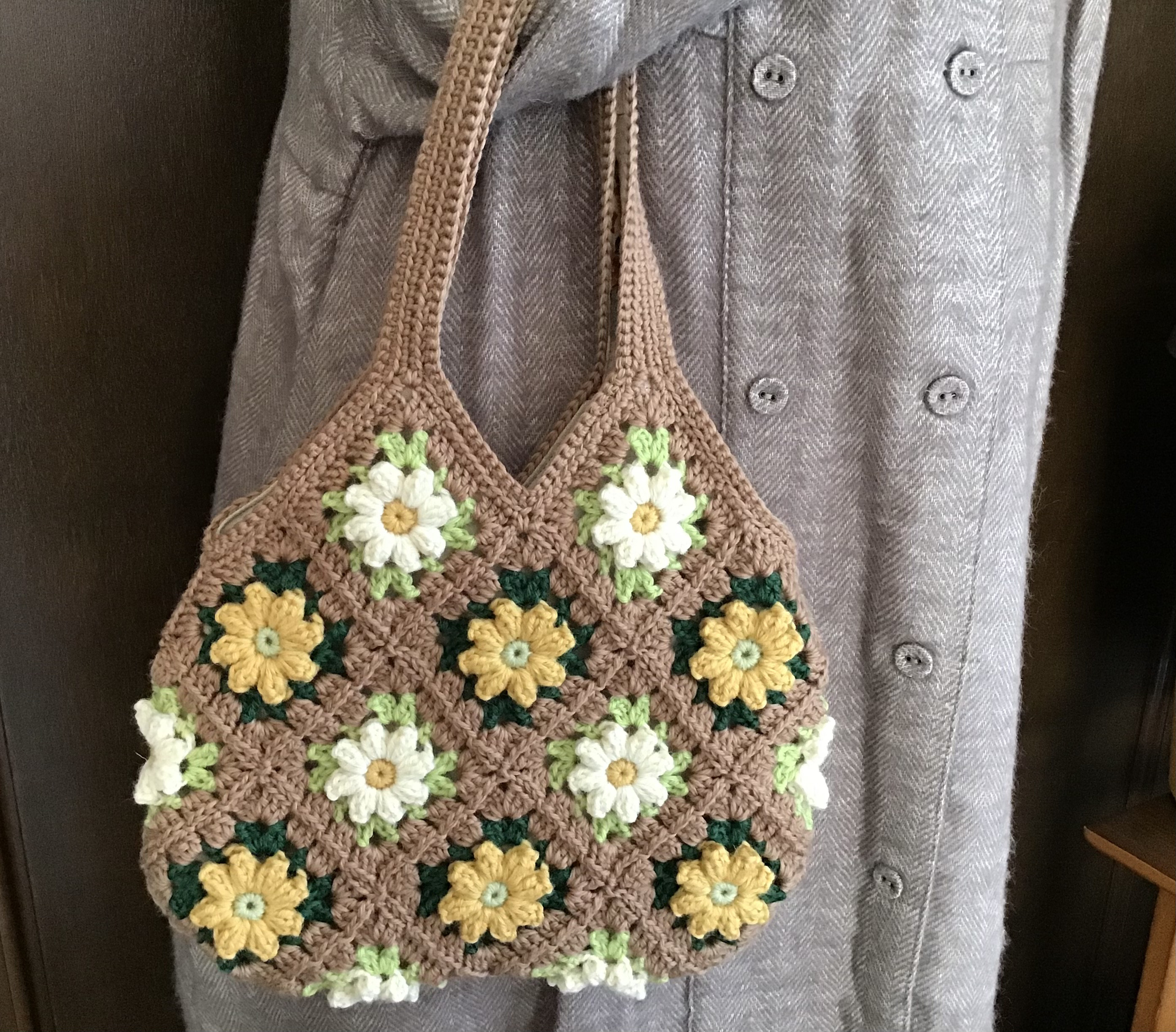 【受注制作】毛糸のお花モチーフバック(キャメルにホワイト&イエロー)