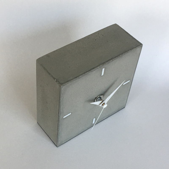 コンクリート置き時計A-type《送料無料》　-コンクリート/モルタル/セメント雑貨- 4枚目の画像