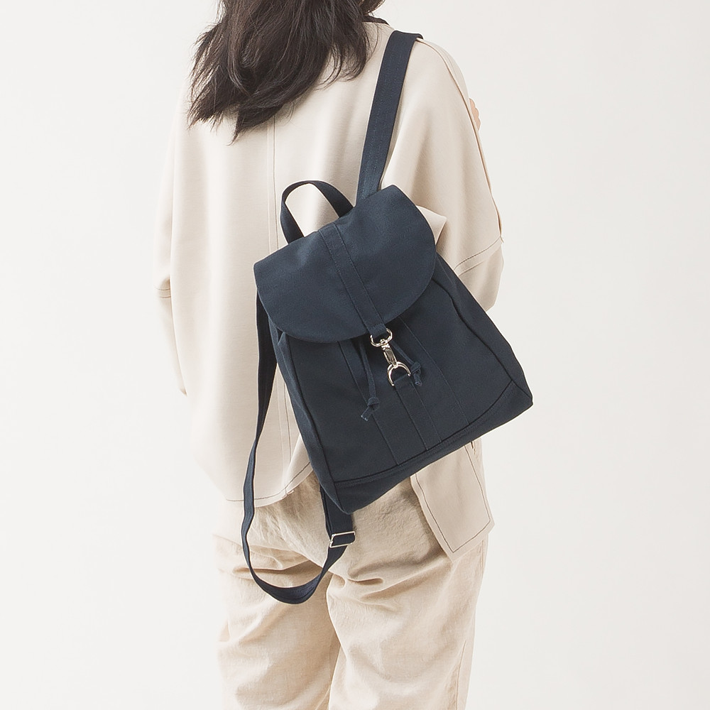 帆布カジュアルバックパック［Sサイズ］旅行・お出かけ・通勤【グレー】