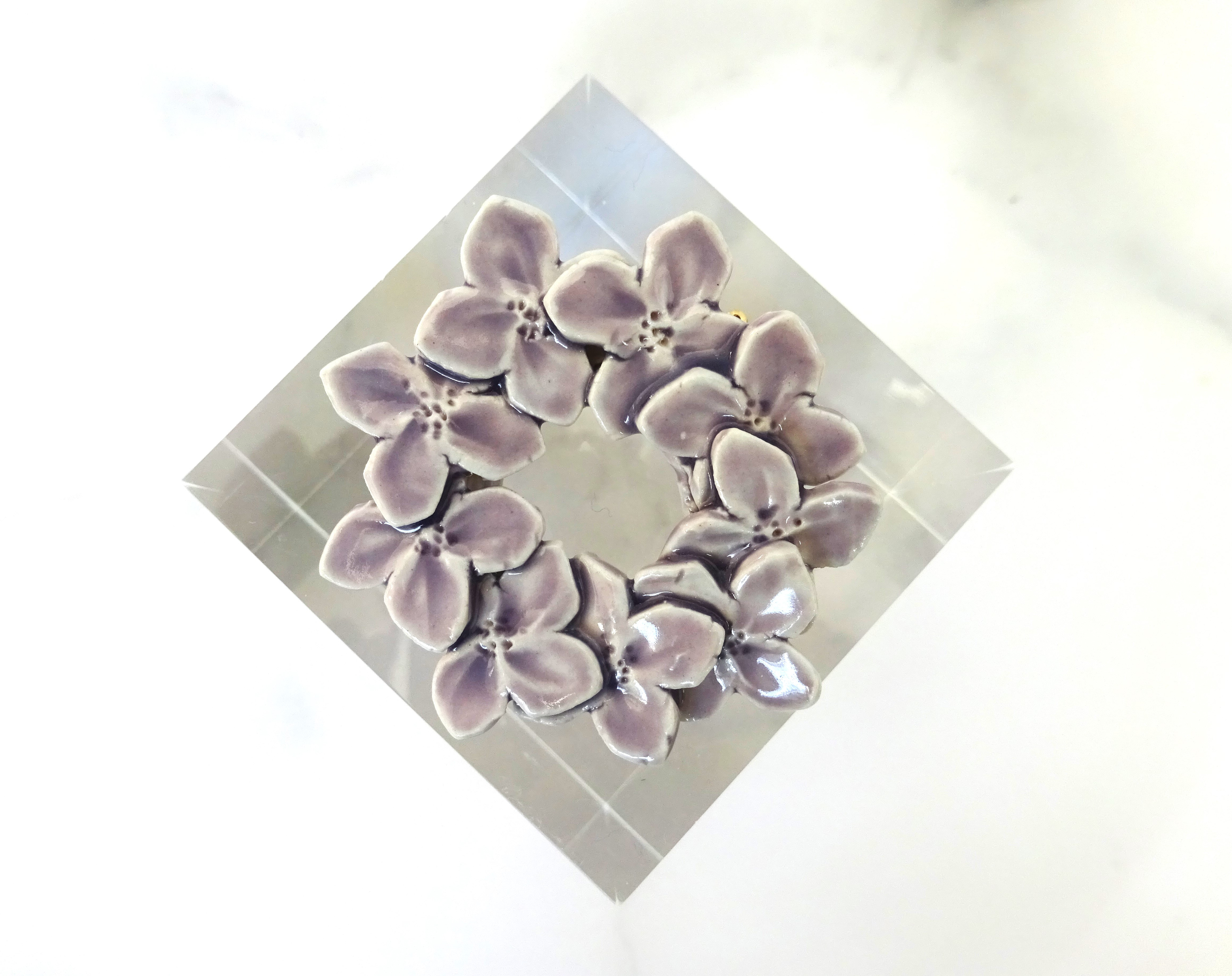 花のbroach 〈ニチニチソウ〉薄紫