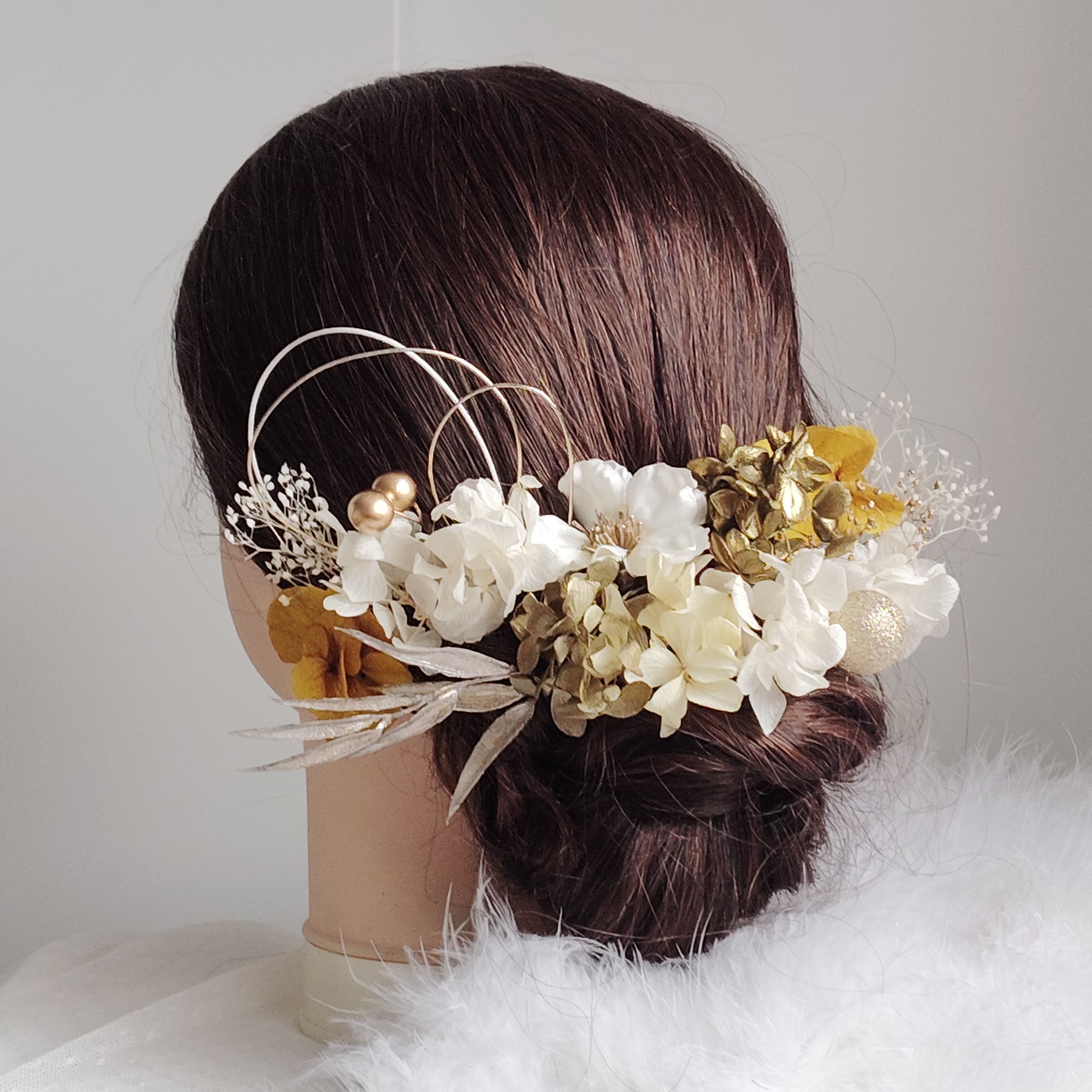 煌花＿＿水引と鞠玉の髪飾り　卒業式　成人式 　結婚式　からし色　山吹　髪飾り　色打掛　振袖　着物　袴　和装　黄色　白金