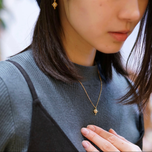 雪の結晶の14kgfネックレス スノーフレーク 金属アレルギー対応