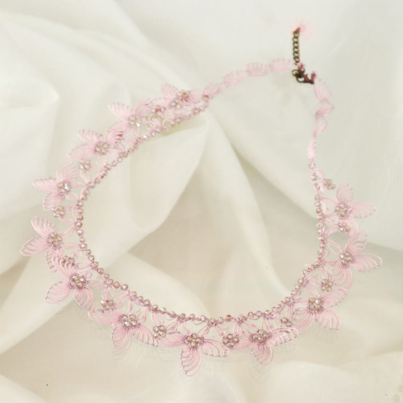 OYA Needlelace Necklace [STELLA] Foggy Rose 第3張的照片