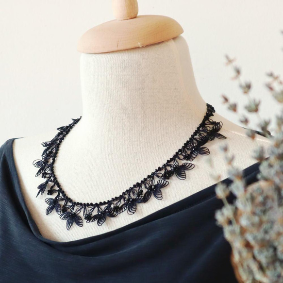 OYA Needlelace Necklace [STELLA] Black 第1張的照片