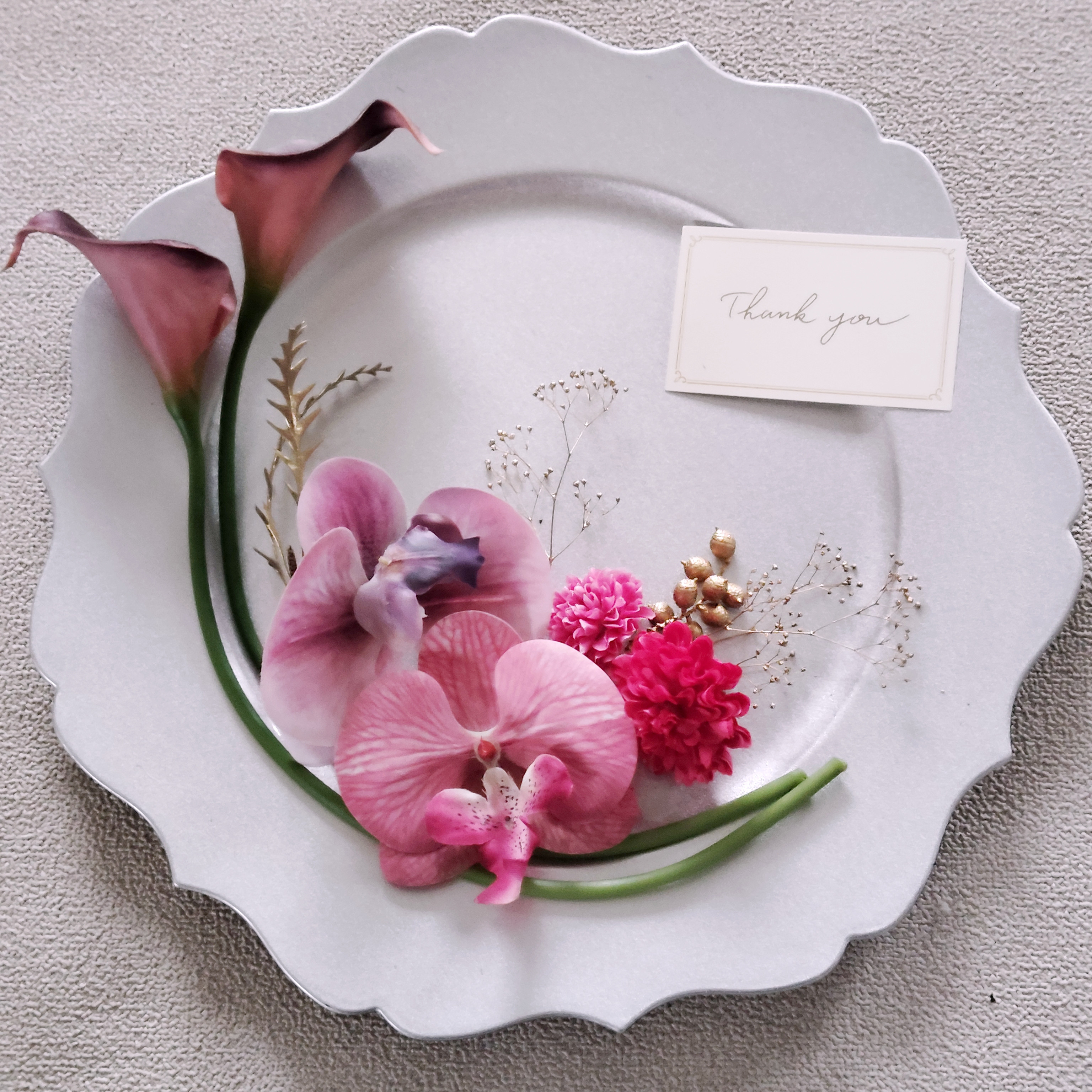 カラーリリィと胡蝶蘭のヘッドドレス 　髪飾り　ヘアアクセサリー　ウェディング　 結婚式 　 成人式　振袖　着物　和装　卒