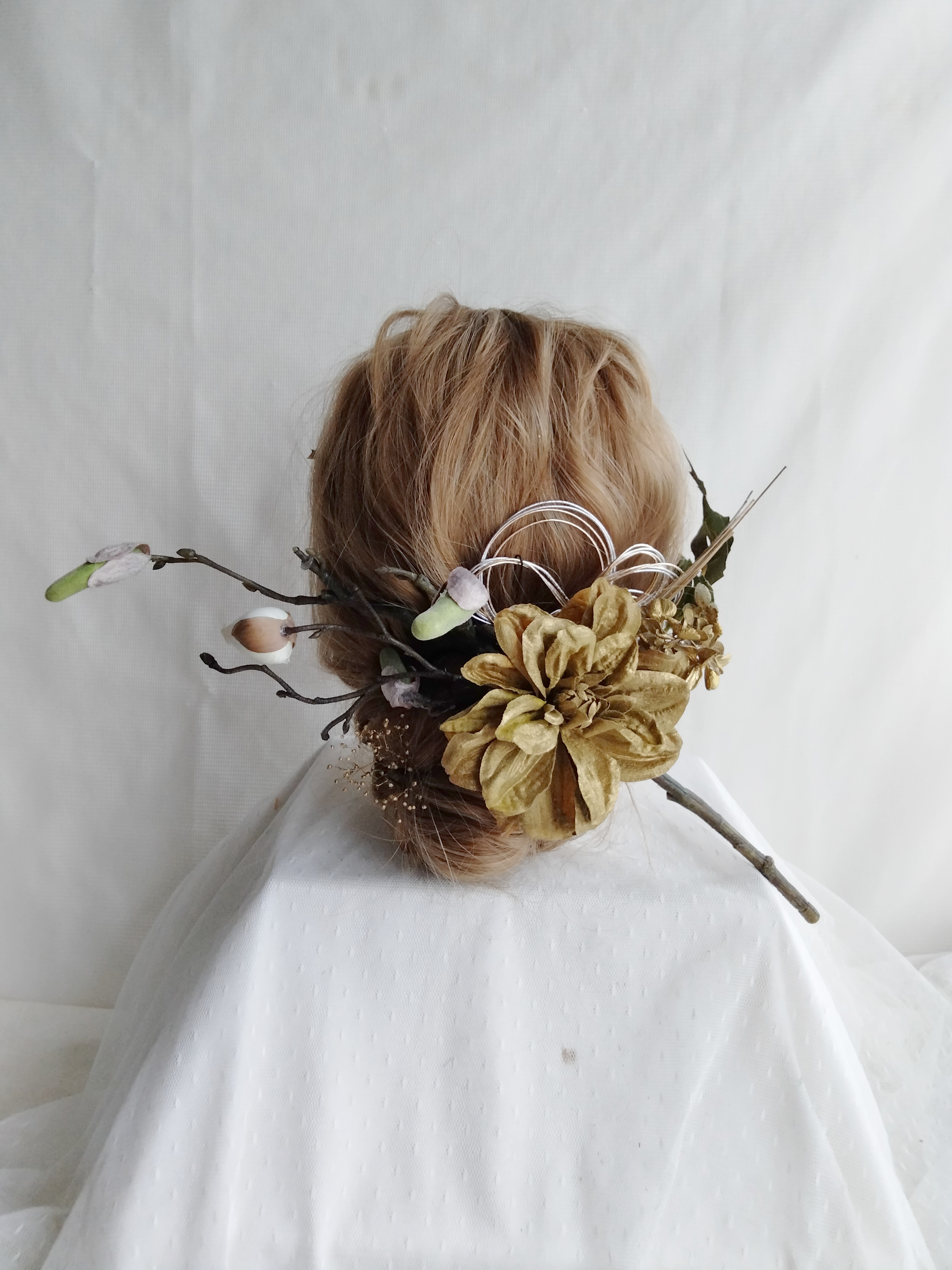 G7　一輪の花と共に枝ぶりを装う髪飾り　成人式髪飾り　和装髪飾り　結婚式髪飾り　白無垢髪飾り　色打掛髪飾り 5,753円