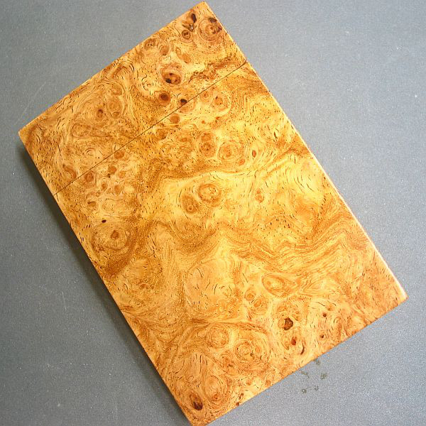 【花梨】 木製名刺入れ  瘤の複雑な色と堅い木質が素敵【即日発送】