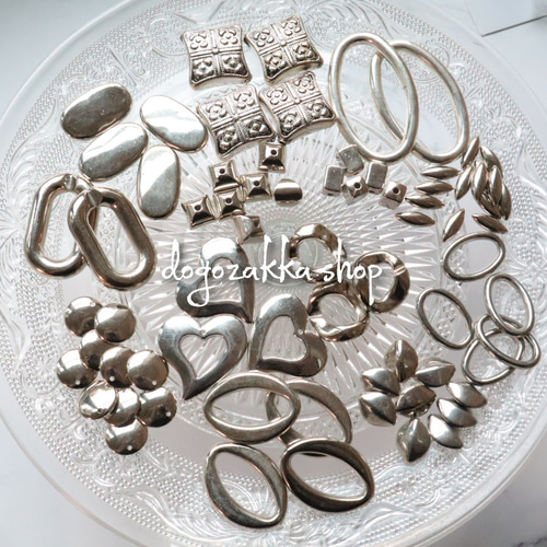 20個☆在庫限り☆シンプルリーフチャーム シルバー アクセサリーパーツ