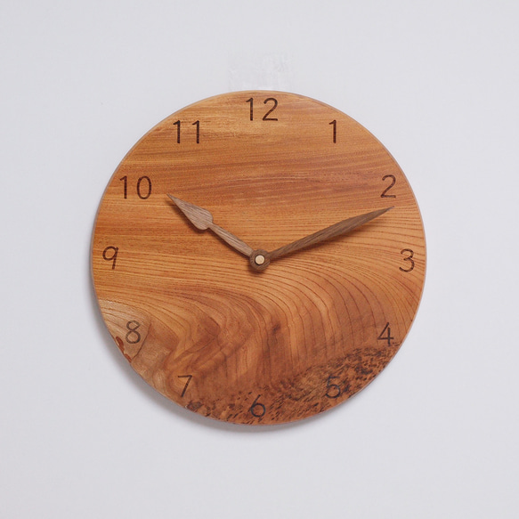 木製 掛け時計 丸型 欅材56 1枚目の画像