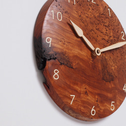 木製 掛け時計 丸型 欅材55 3枚目の画像
