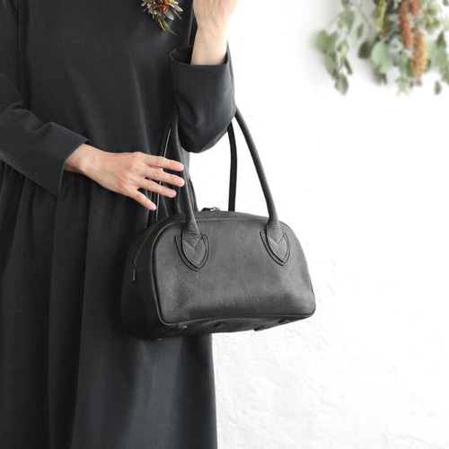 フォーマルにも✦ 本革レザー ボストン型ショルダーバッグ nadi