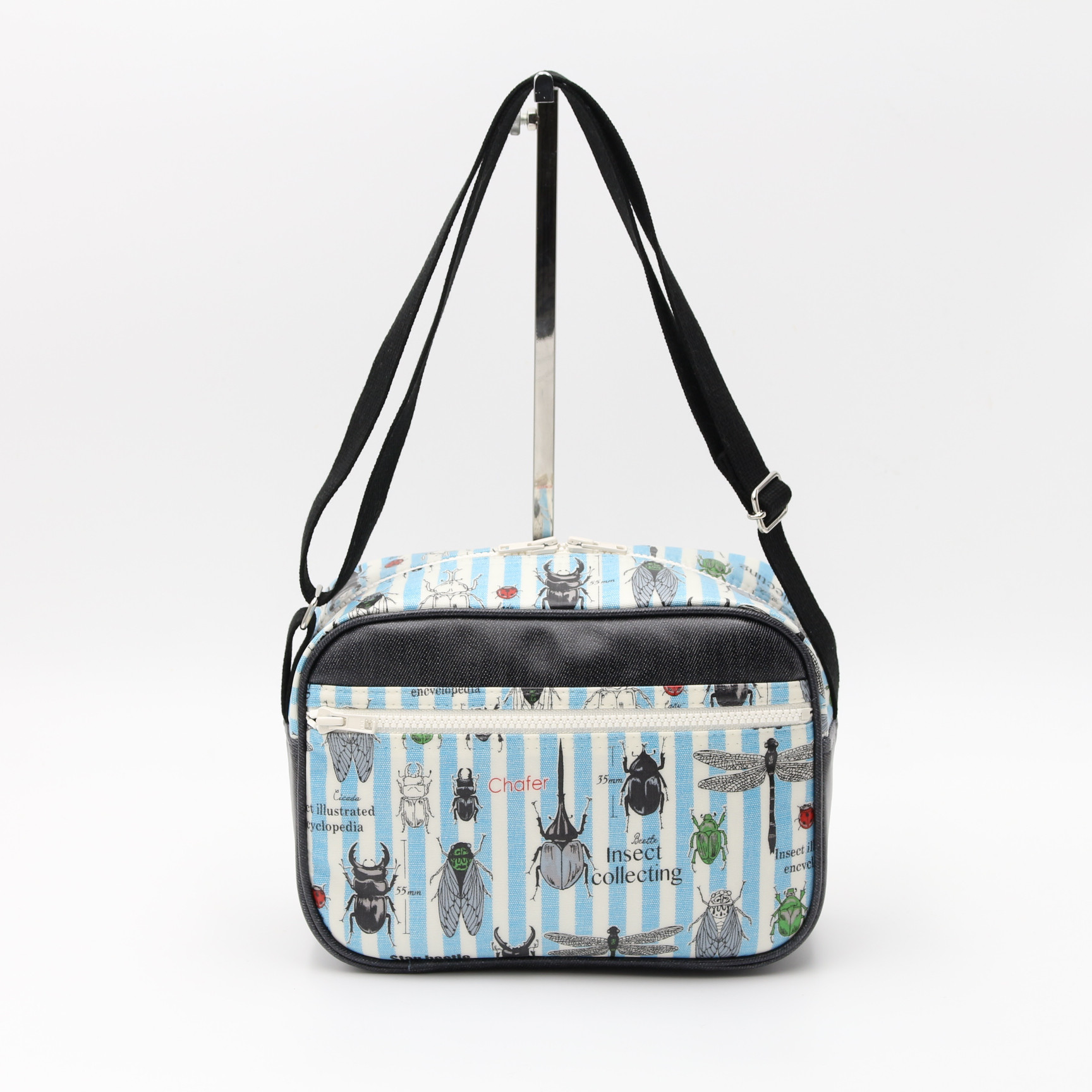 受注製作　幼稚園バッグ　防水・撥水ラミネート素材のショルダーバッグ　昆虫柄　ストライプ　水色　通園バッグ　保育園　男の子