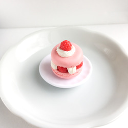 玫瑰莓果馬卡龍 耳環 單支 ローズマカロン 覆盆莓 甜點飾品 macaron 單耳 第6張的照片