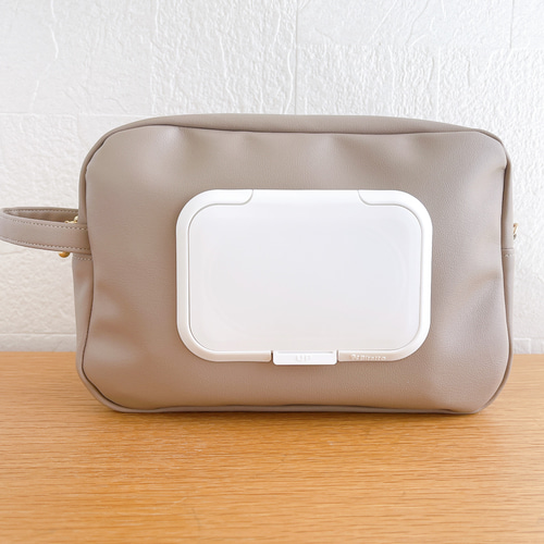 ママの便利！が詰まってる＊フェイクレザー オムツポーチ おしりふき