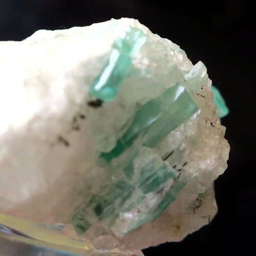 エメラルド　原石　パキスタン産 天然石 エメラルド】パキスタン産 5月誕生石 原石・鉱物