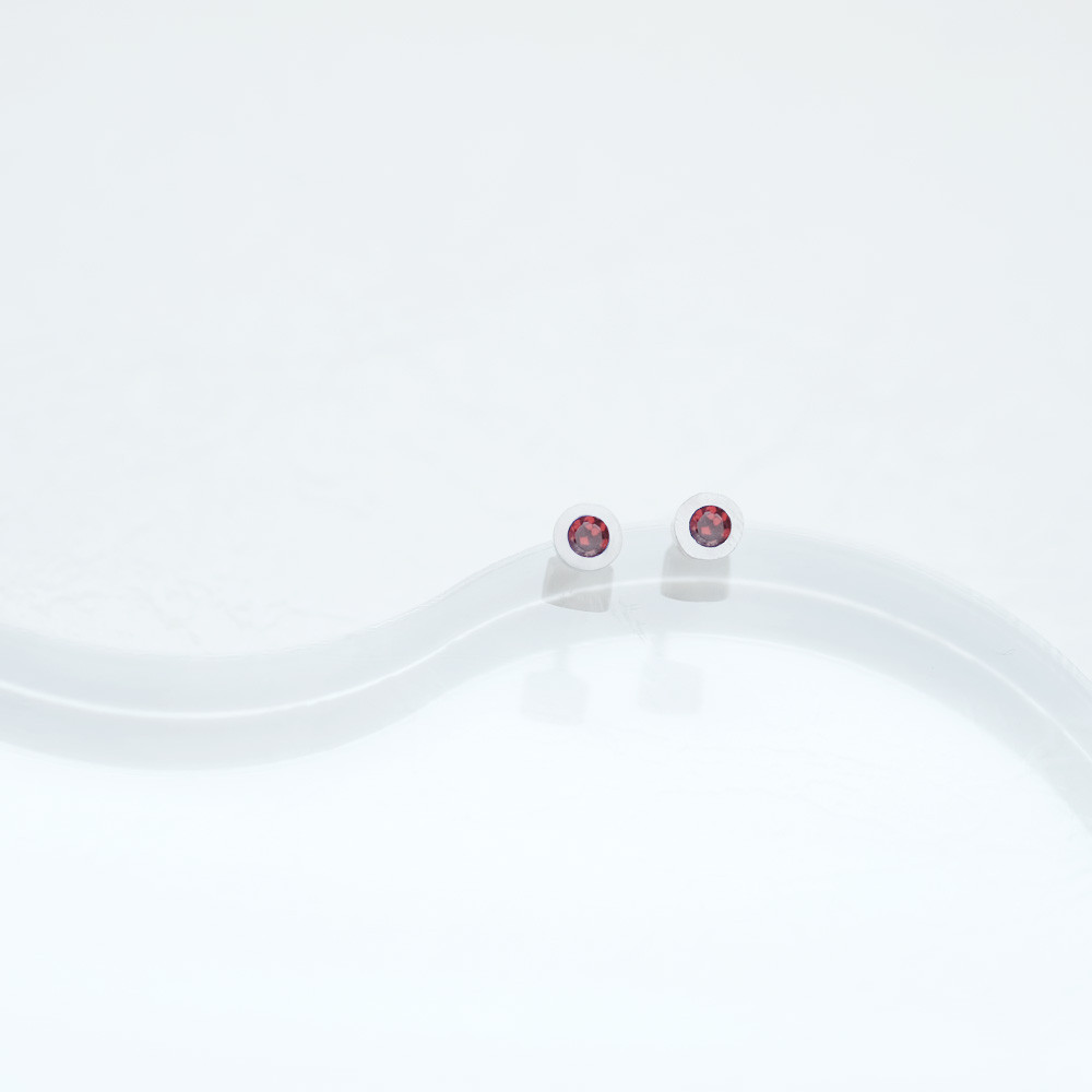 ガーネット 極小 あられ ピアス イヤリング シルバー925