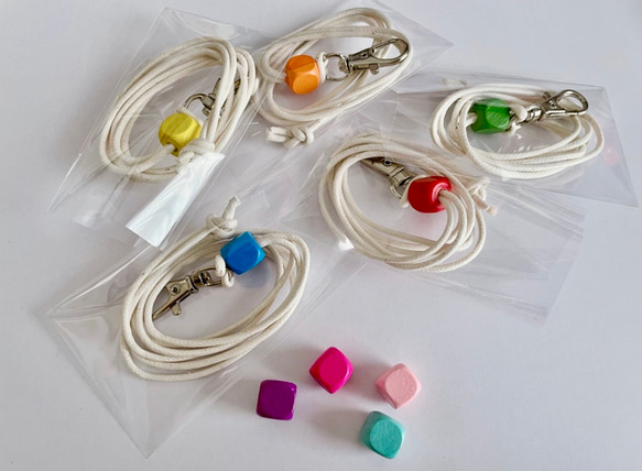 109【受注制作】軽くて疲れにくい 大人かわいいIDカードケース｜社員証・名札・保護者証に 7枚目の画像