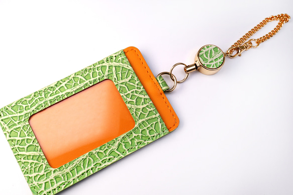 メロンなリール付き定期入れ（夕張メロン／クラウンメロン）｜牛革製 4枚目の画像