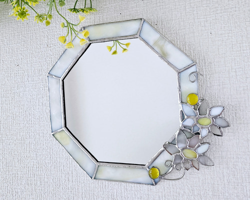 ✴︎:.｡マーガレットの八角形鏡♪ （20size/Max24） ステンドグラス