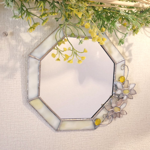 ✴︎:.｡マーガレットの八角形鏡♪ （20size/Max24） ステンドグラス