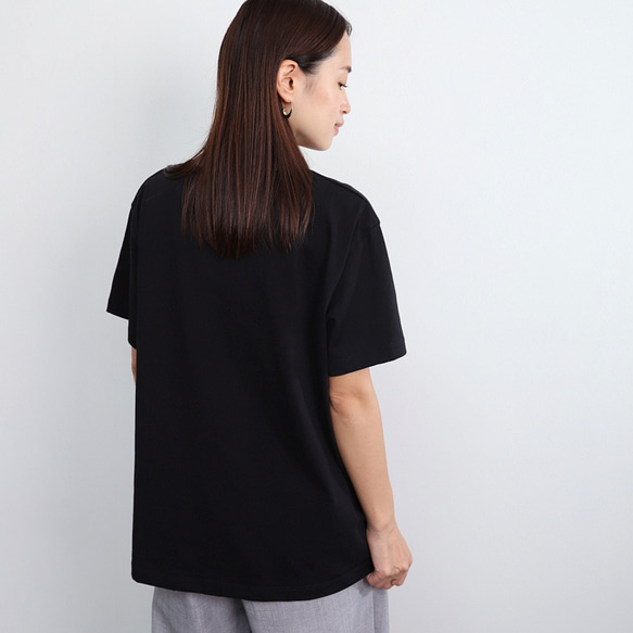 大輪廓T黑色 第8張的照片