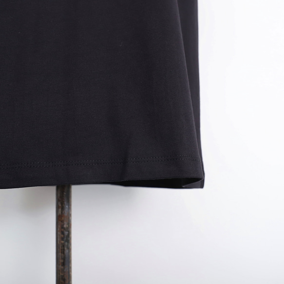 大輪廓T黑色 第13張的照片