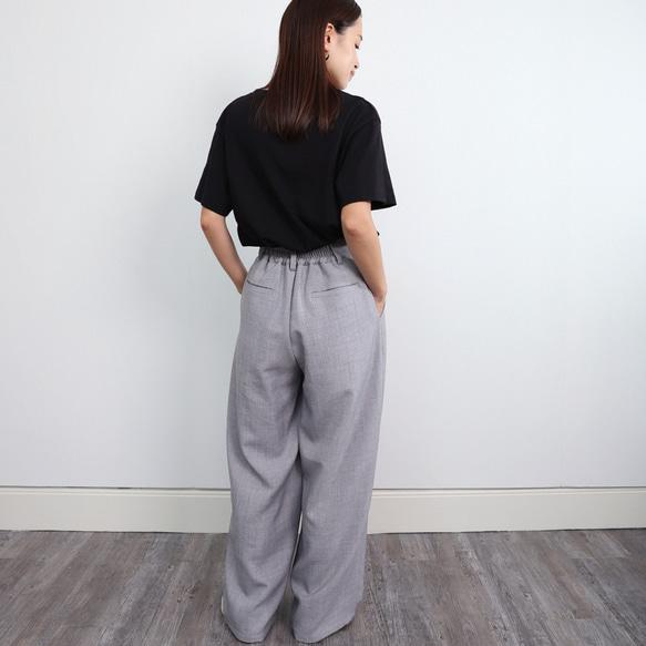 大輪廓T黑色 第6張的照片