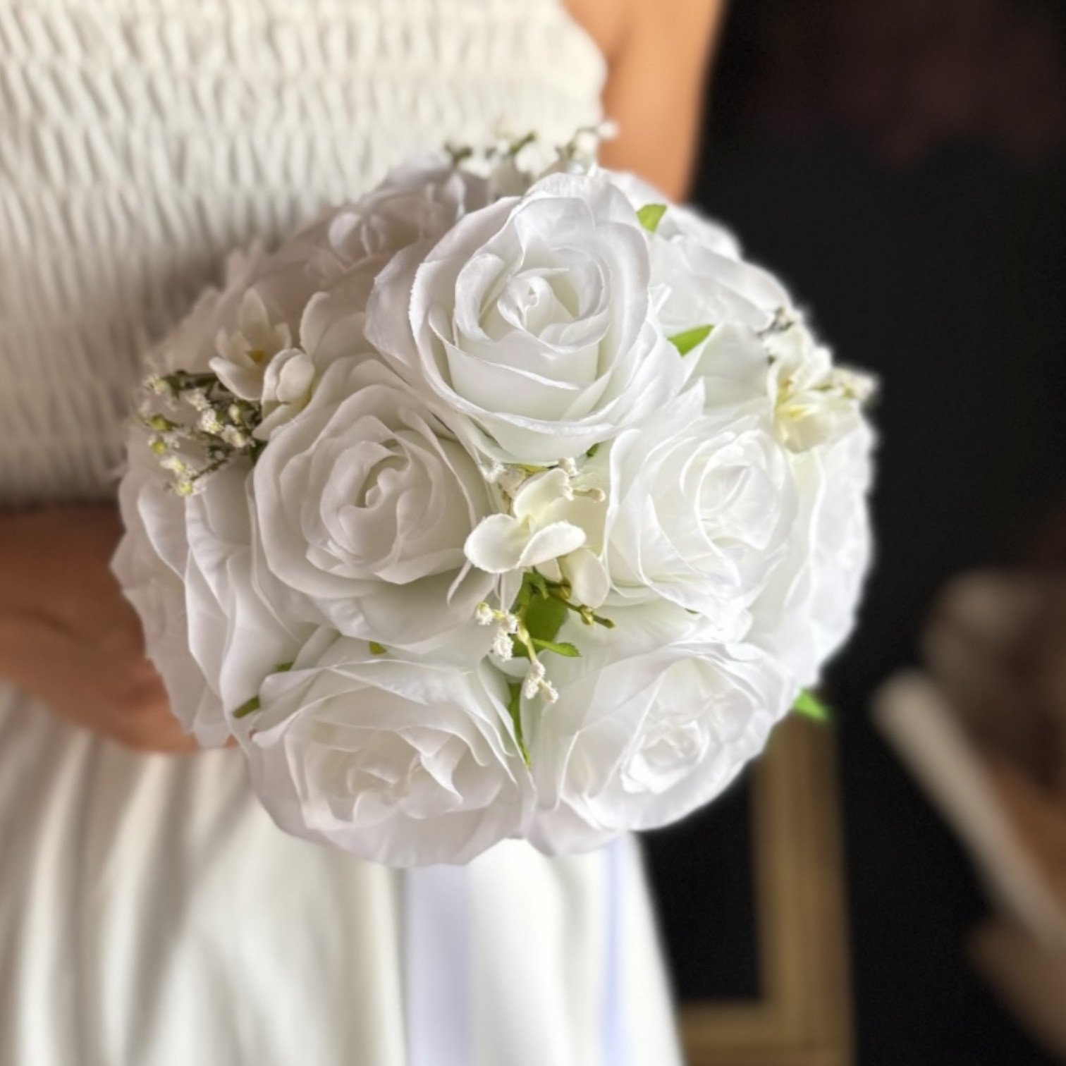 白バラ×あじさいのラウンドブーケ☆