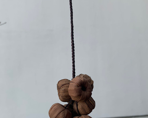 山葡萄 ストラップ 〜オーダーで作ります〜 山葡萄ストラップ(キューブと天然石) 商品詳細｜山葡萄かご