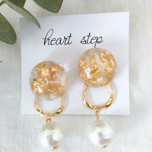 きらきら輝く UV レジン 痛くないイヤリング 蝶バネ パール 2way