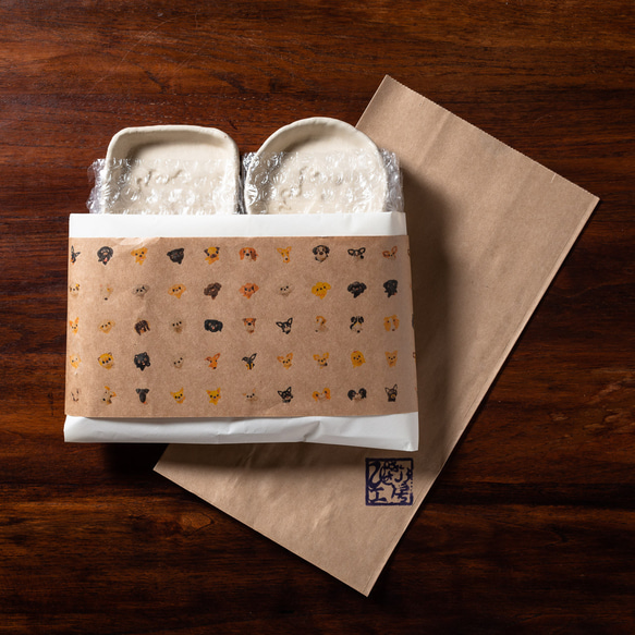 コーギーのシルエットが浮かぶ醤油皿（丸） 犬 食器 皿 人気・おすすめ｜売れ筋商品・話題商品におすすめ コスパ重視 安心配送 スピーディーにお届け