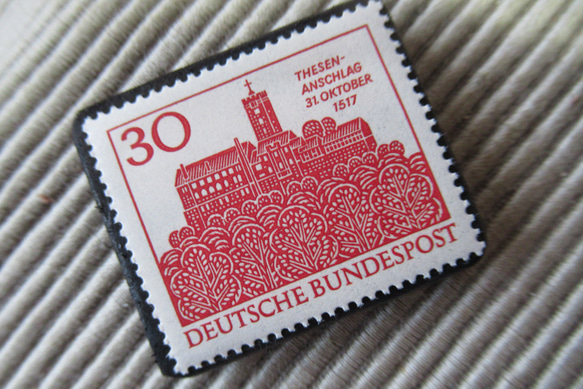 東ドイツ  童切手ブローチ4612 2枚目の画像