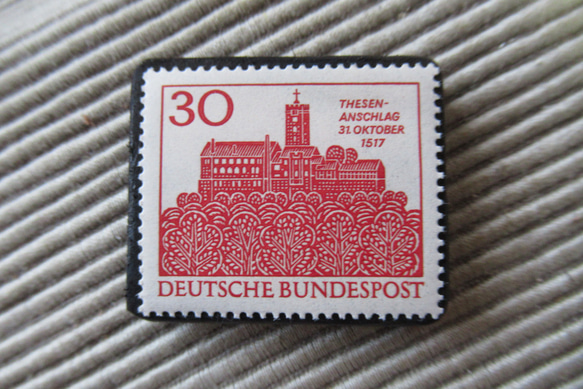 東ドイツ  童切手ブローチ4612 1枚目の画像