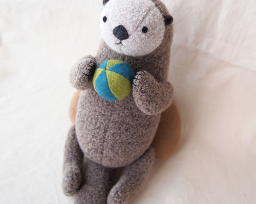 パイロットラッコさん 海外作家様 ぬいぐるみ ハンドメイド テディベア 海獺 ラッコちゃん🦦、ようやく頭、お顔部分がほぼ出来ました〜 2年前