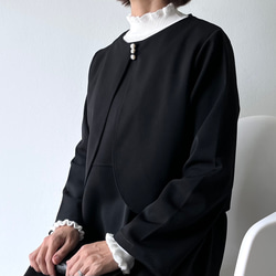 絶妙バランス。華美すぎず、控えめすぎず。大人のフレアギャザーワンピース。 フォーマル　黒色 10枚目の画像