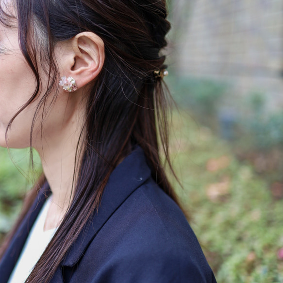 珍珠和櫻花寶石耳環 第4張的照片