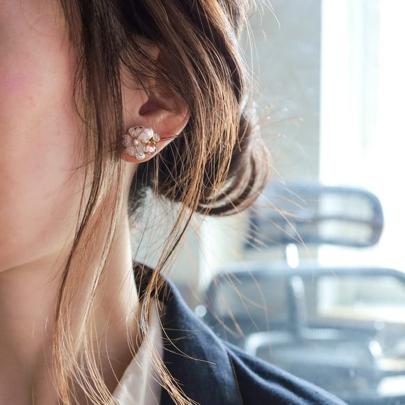 珍珠和櫻花寶石耳環 第5張的照片