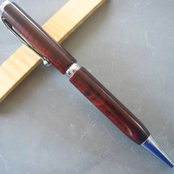 【縞紫檀】木軸ボールペン 　赤紫色の木肌と木目が綺麗【即日発送】　　　　　　　　　　　　★シャープペン変更可 2枚目の画像