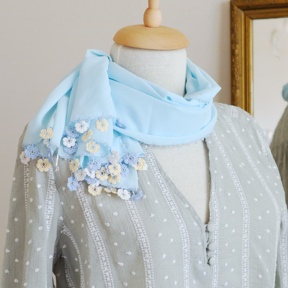 [Resale] OYA crochet Chiffon shawl [MARY] Baby Blue 第2張的照片