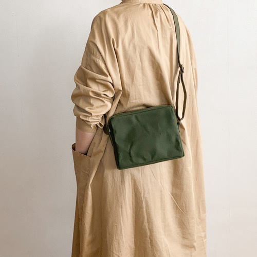 ミニショルダースクエア ヨコ オリーブ / 9号帆布 ショルダーバッグ