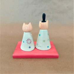 木と陶器でできた　ネコ雛人形　小　 6枚目の画像